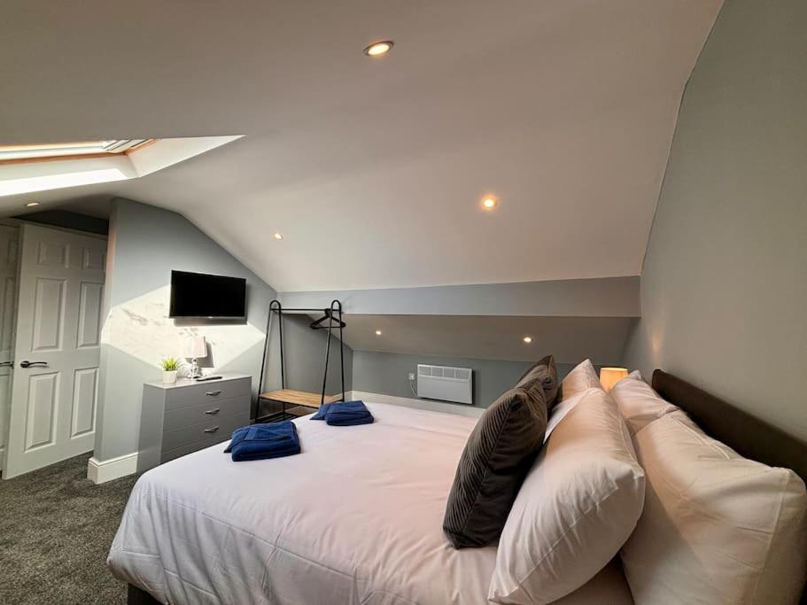 Teds Apartments-town Centre-apt3